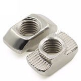 Kladivasta matica M5 (20kos)